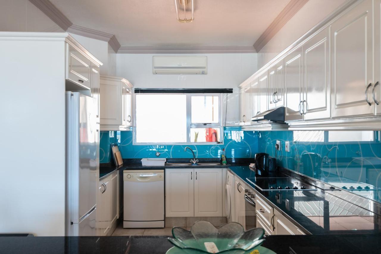 Апартаменты Le Rocella 4 - 2 Adults And 4 Children Only Баллито Экстерьер фото