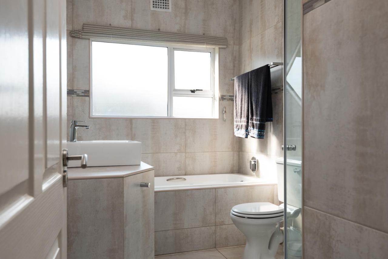 Апартаменты Le Rocella 4 - 2 Adults And 4 Children Only Баллито Экстерьер фото